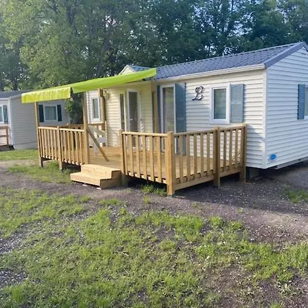 Camping Maeva Respire De La Croze Châtel-Guyon Exterior photo