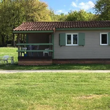 Camping Maeva Respire De La Croze Châtel-Guyon Exterior photo