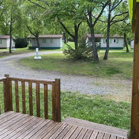 Camping Maeva Respire De La Croze Châtel-Guyon Exterior photo